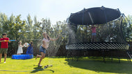 Charger l&#39;image dans la visionneuse de galerie, Kids playing around a trampoline with sun shade
